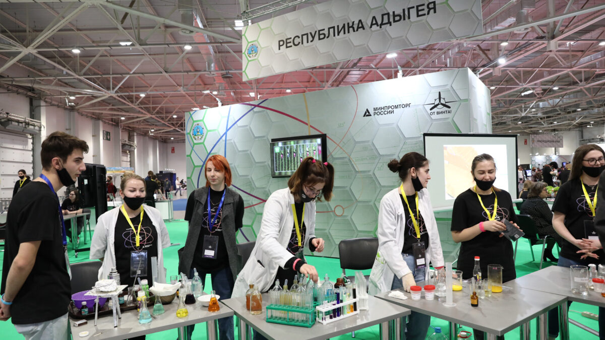 Делегация Адыгеи приняла участие в международном фестивале «От винта!» Алексей Гусев