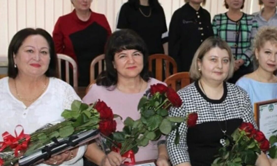 Педагогов Гиагинского района Адыгеи отметили дипломами за участие в республиканских конкурсах администрация Гиагинского района