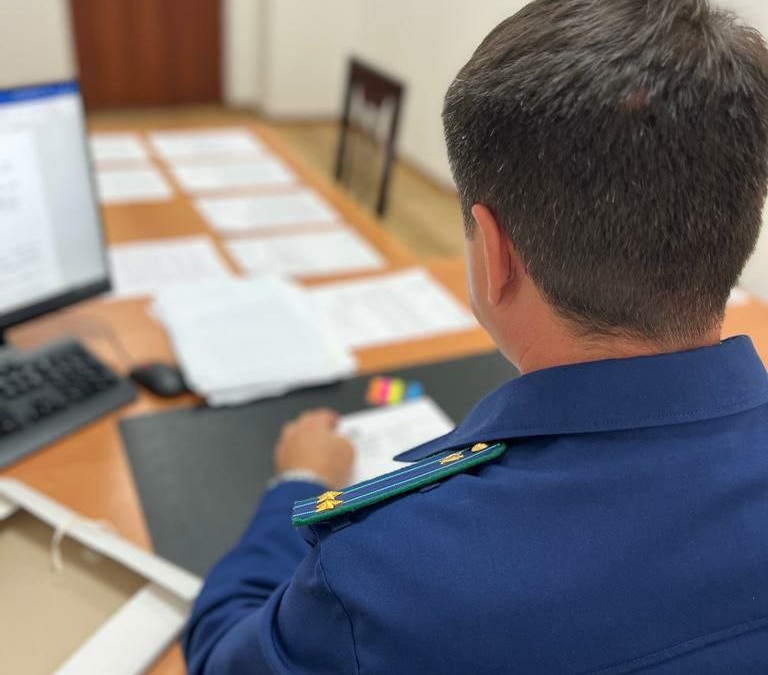 Два жителя Адыгеи получили условный срок за незаконную рубку леса пресс-служба прокуратуры РА