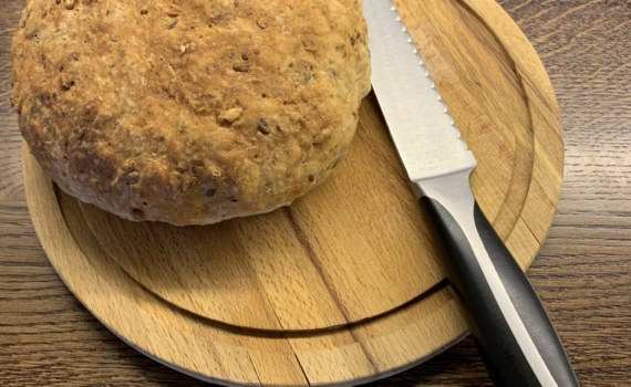 Быстрый завтрак для занятых семей: простой бутерброд  на сковородке  — полюбят все домочадцы