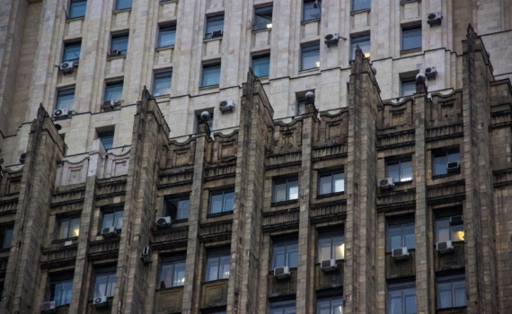 США демонстрируют слабость на многосторонних переговорах по Украине