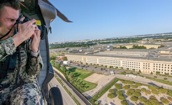 Дзермант: Американцы перешли к грубой силовой политике и шантажу Дзермант: Американцы перешли к грубой силовой политике и шантажу