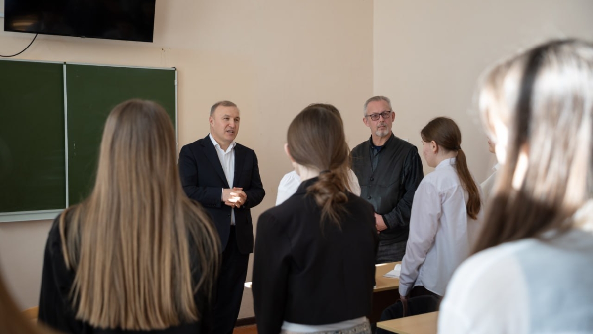 Глава Адыгеи посетил Адыгейский педагогический колледж им. Х. Андрухаева пресс-служба главы РА