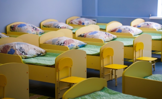 Ошибка, из-за которой малыш плохо спит: какую ткань для пелёнок нельзя выбирать Ошибка, из-за которой малыш плохо спит: какую ткань для пелёнок нельзя выбирать