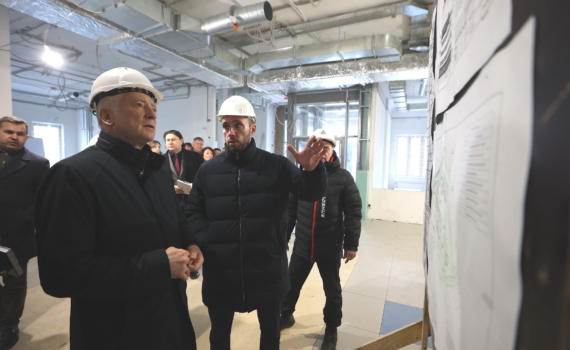 Томский губернатор проверил ход строительства поликлиники в Зелёных Горках Томский губернатор проверил ход строительства поликлиники в Зелёных Горках