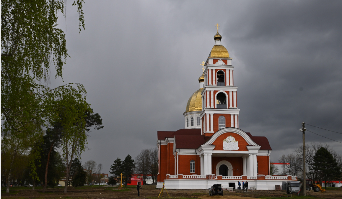 Глава Адыгеи поставил задачи по благоустройству сквера возле кафедрального собора в Майкопе Пресс-служба главы РА