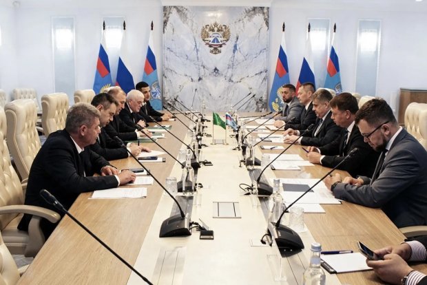Глава Адыгеи обсудил реализацию дорожных проектов с руководством Росавтодора пресс-служба главы РА